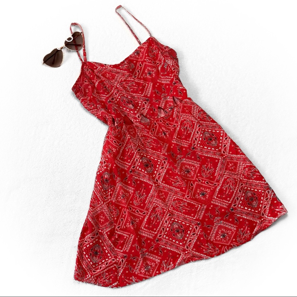 Must have cutout dress!